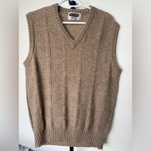Shelter Bay Wool Sweater Men’s Vest Sweater Tam Light Brown Size M Light‎ Weight